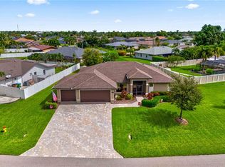 1003 SE 16th Terrace Cpe, Coral, FL 33904