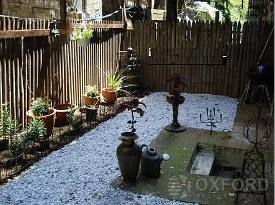 Rented by Oxford Property Group | media 4