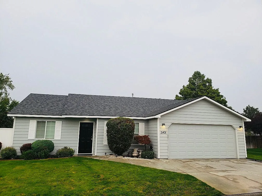 2401 S Arthur Ct photo 1