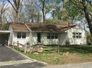 20 Satinwood Rd, Rocky Point, NY 11778