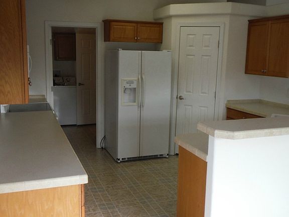4th image of 1909 139th Street Ct E