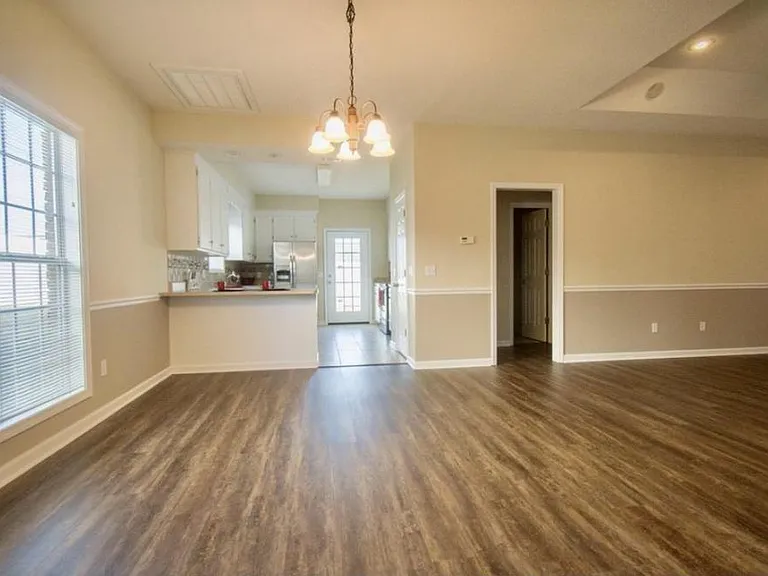 210 Wakefield Way — Photo 7