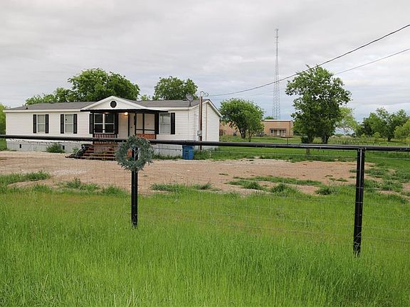 2nd image of 3513 County Road 920