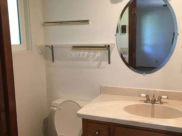 371 Ivanhoe Ave — Photo 13