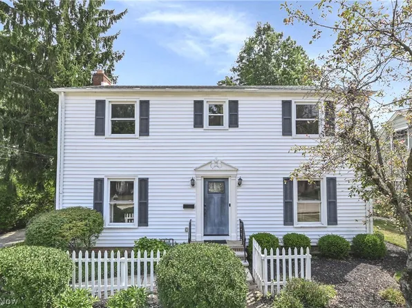 1705 Southbend Dr, Rocky River, OH 44116