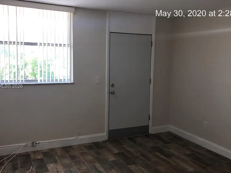 1801 S Treasure Dr #401 — Photo 9