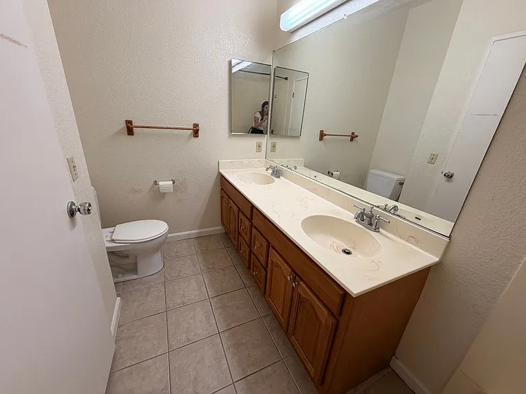 3395 Pinewood Ter #202 — Photo 14