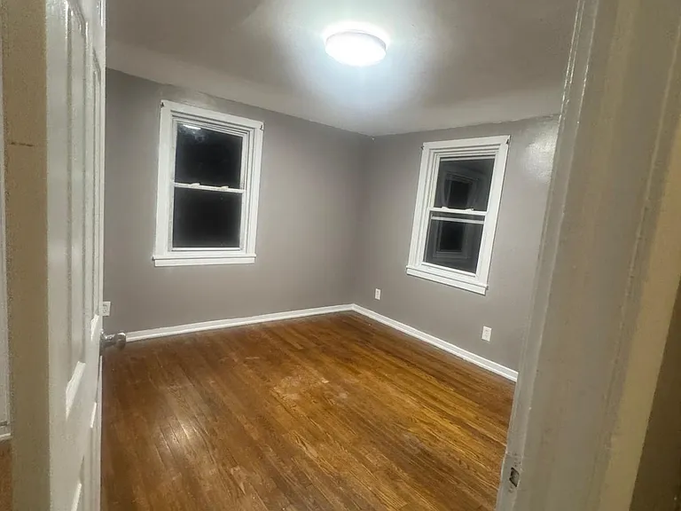 28-30 Wake St #1 — Photo 7