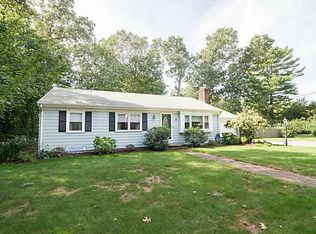 3 Ellis St, Barrington, RI 02806