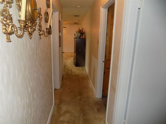5th image of 3405 Jones St