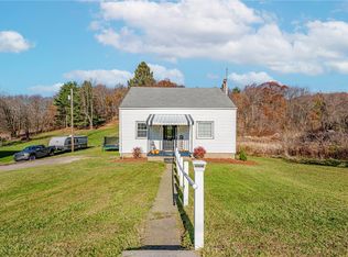 481 Crawford Run Rd, Cheswick, PA 15024
