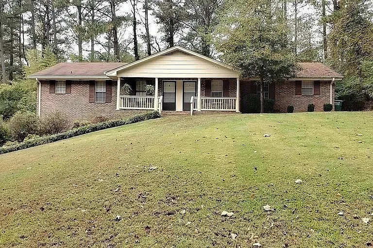 4911 Valley Dale Dr SW — Photo 1