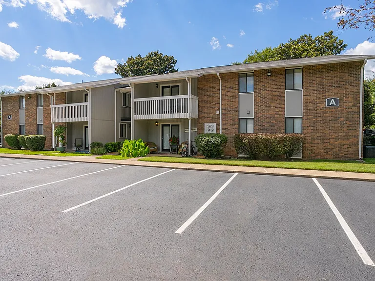 Magnolia Place — Photo 15