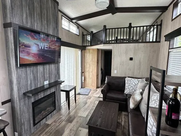 2301 S 275 E, Warsaw, IN 46580