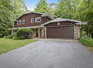 724 Summit Ct, West Bend, WI