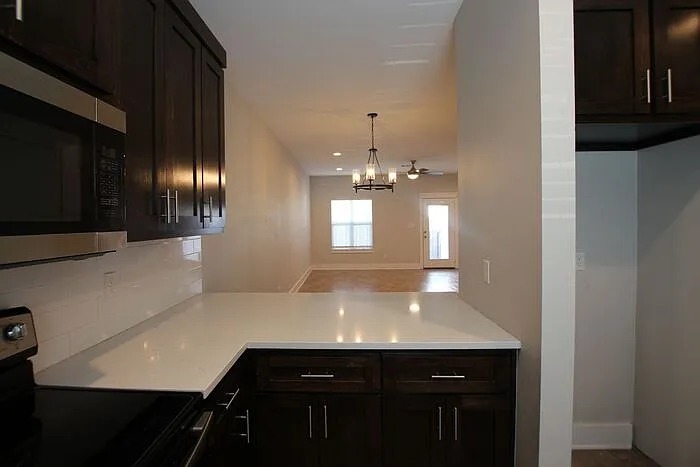 307 N Henry St #15 — Photo 8