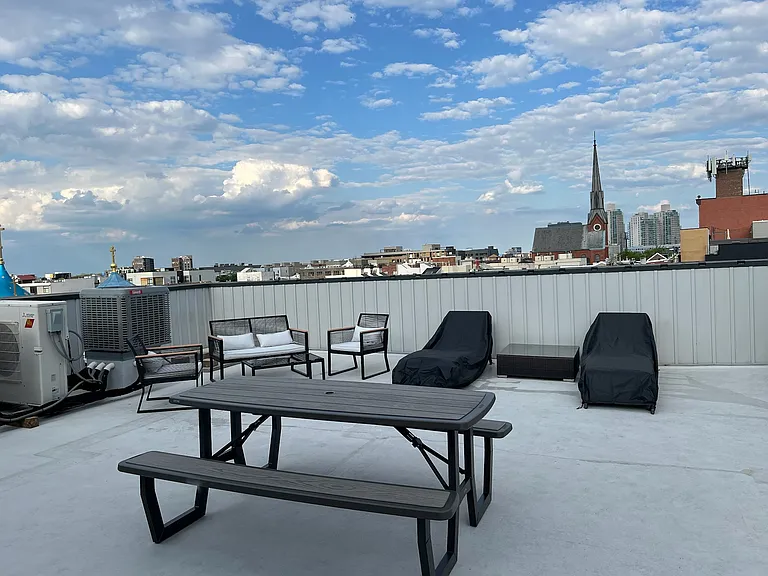 500 Fairmount Ave #302 — Photo 11