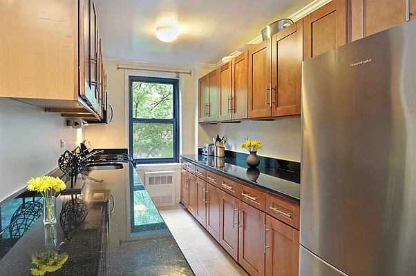 Sold by Corcoran | media 6