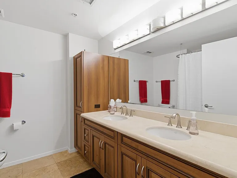 7137 E Rancho Vista Dr #2009 — Photo 16
