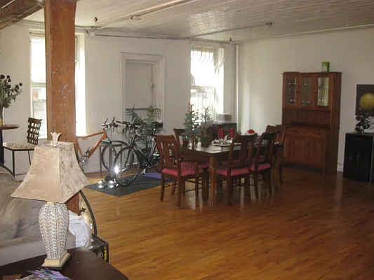 Rented by Skygroup Realty | media 13