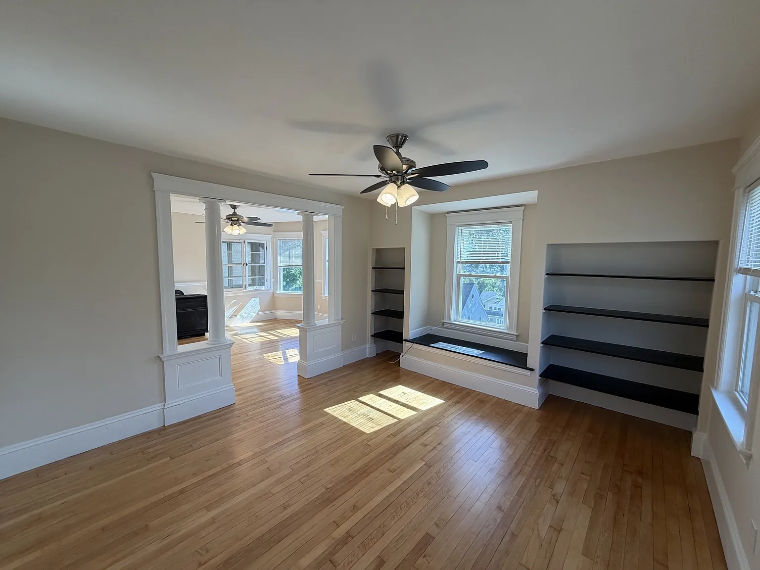 2 bed, 1300 sqft, $2,100 — Photo 1