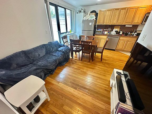 3rd image of 229 E 13th St #Lb