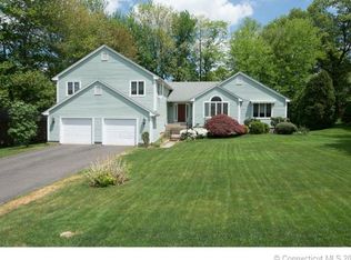 14 Jefferson Ct, Wethersfield, CT 06109