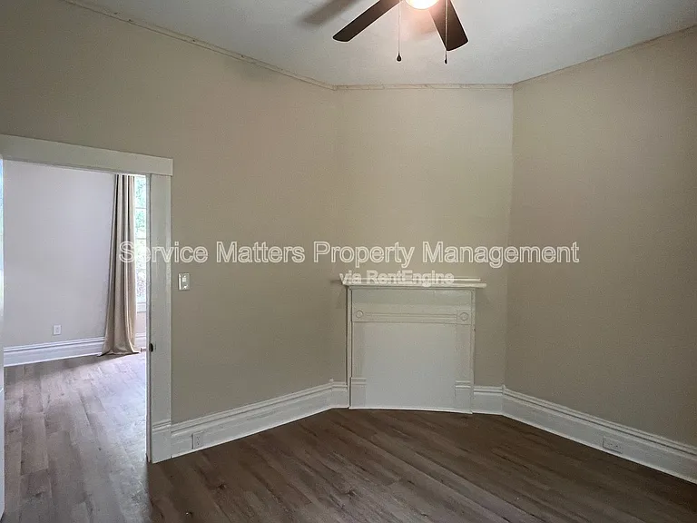 1319 W Jackson St — Photo 18