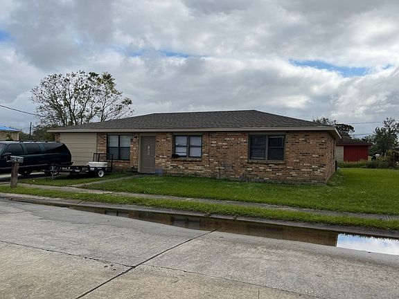 4th image of 2905 Guerra Dr