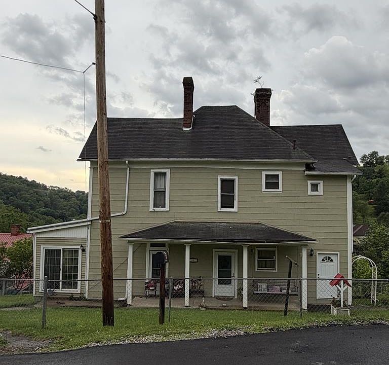 1st image of 24 Hillcrest Avenue