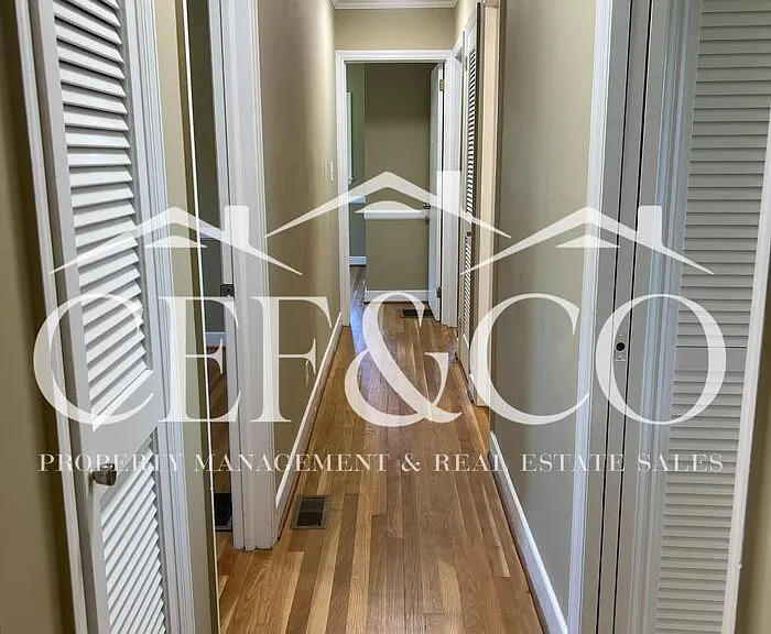 108 Overhill Dr — Photo 12