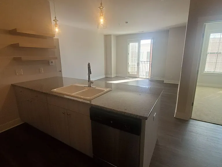 3625 Dewey Ave — Photo 34
