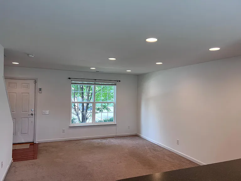 8388 Saylor Ct — Photo 7