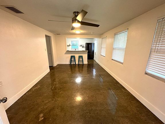 4th image of 1245 35th St