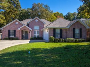 10 Eden St, Kilgore, TX 75662