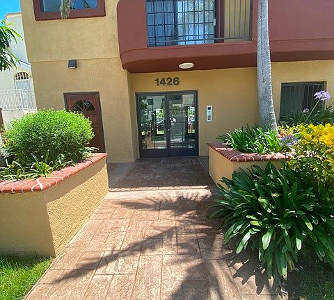 5th image of 1426 S Wooster St APT 201