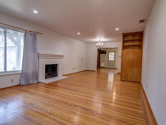 5th image of 5618 Evergrn Oaks Ct