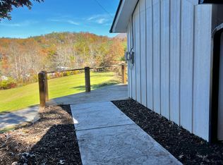 125 Berry Mountain Rd, Sylva, NC 28779