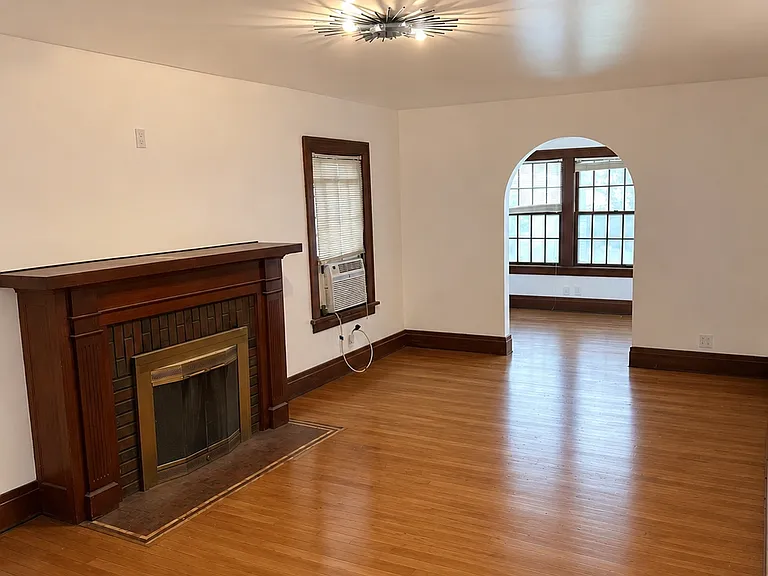 1314 Norwood Ave — Photo 3