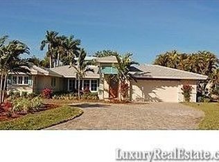 3145 Crayton Rd, Naples, FL 34103