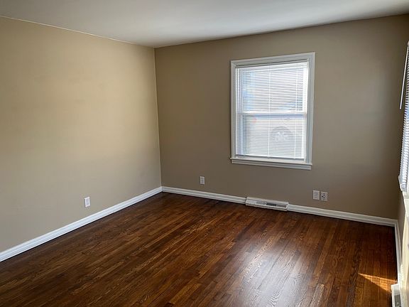 5th image of 1118 Hern Ave