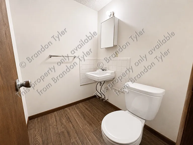 1512 Pat Dr #B — Photo 7