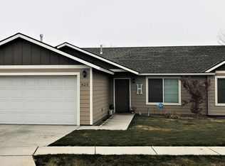 625 NE Aspen Dr, Hermiston, OR 97838