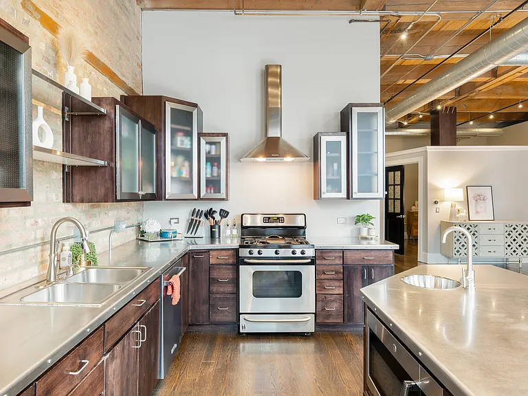 1101 W Lake St #3C — Photo 3
