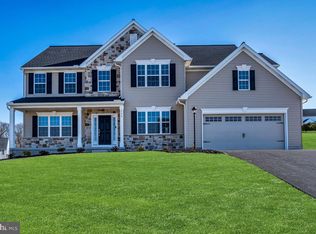 290 Ahl Home Ln, Boiling Springs, PA 17007