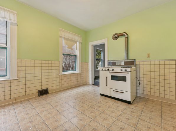 bridgeport-connecticut-448357353 picture