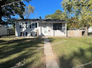 1134 E 39th Ave, Gary, IN 46409