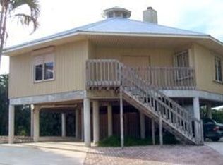 16 Cranes Nest St, Sewalls Point, FL 34996