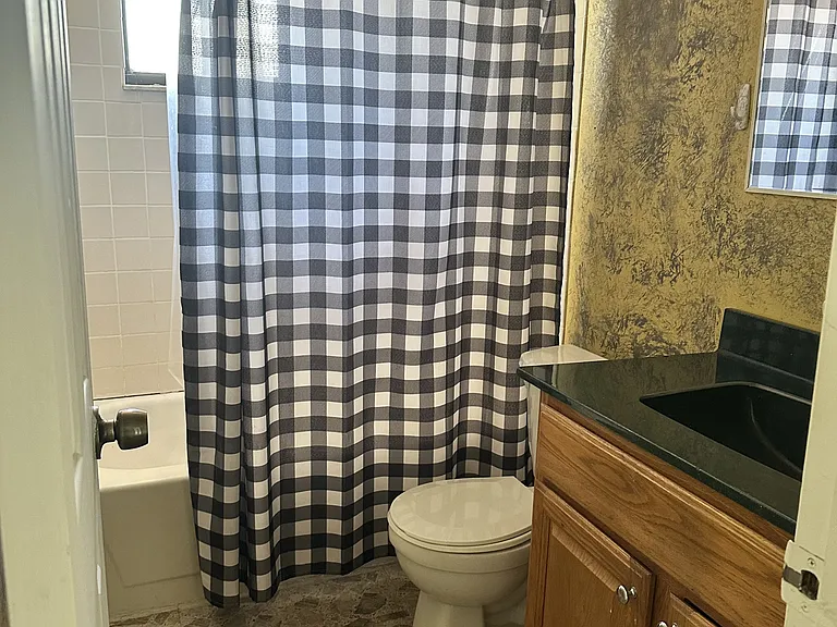 901 Hickory St #203203 — Photo 6