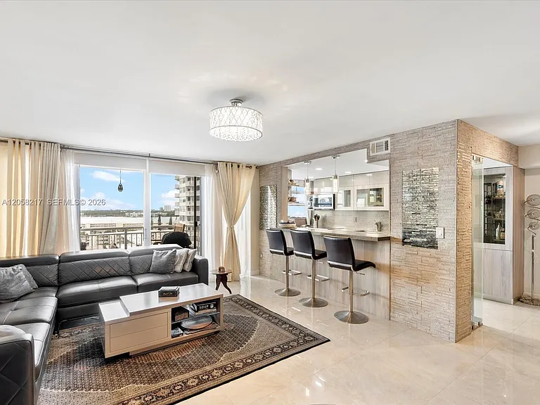 18071 Biscayne Blvd #1401 — Photo 7